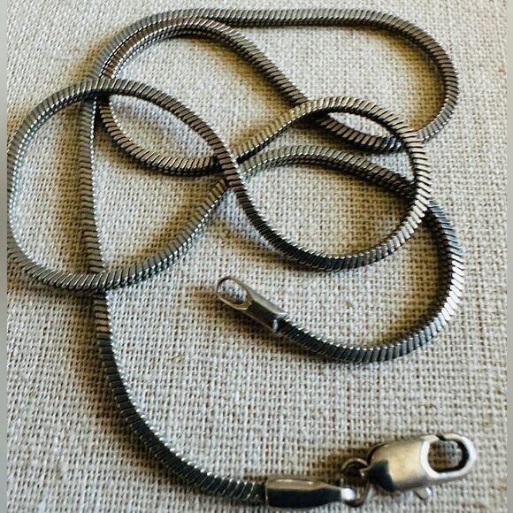 Unmarked Silver-Tone Snake Chain Necklace - 18” - Picture 10 of 16